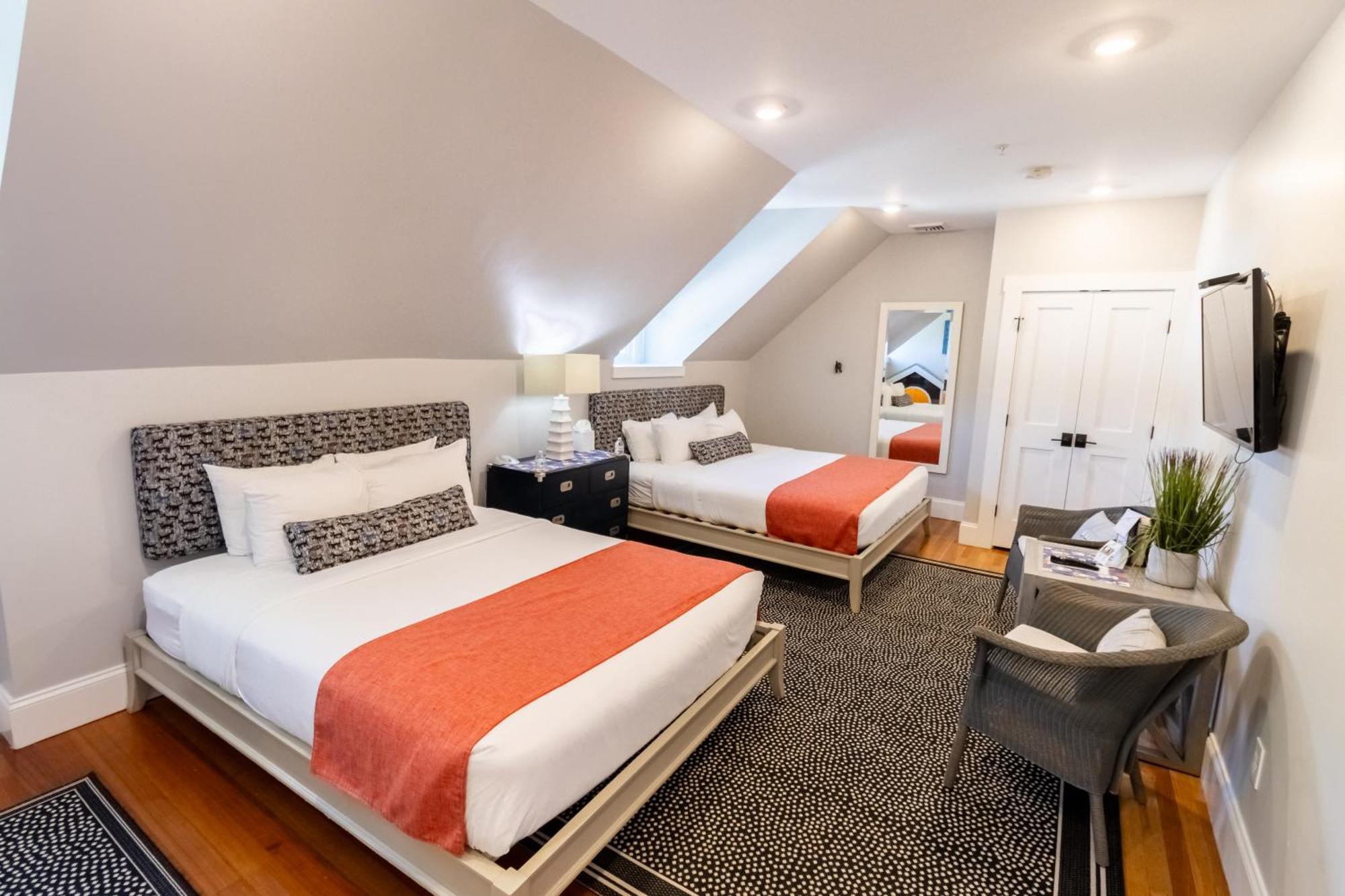 Bed and Breakfast Paws On Pelham (Adults Only) à Tour de Tour de Newport Extérieur photo