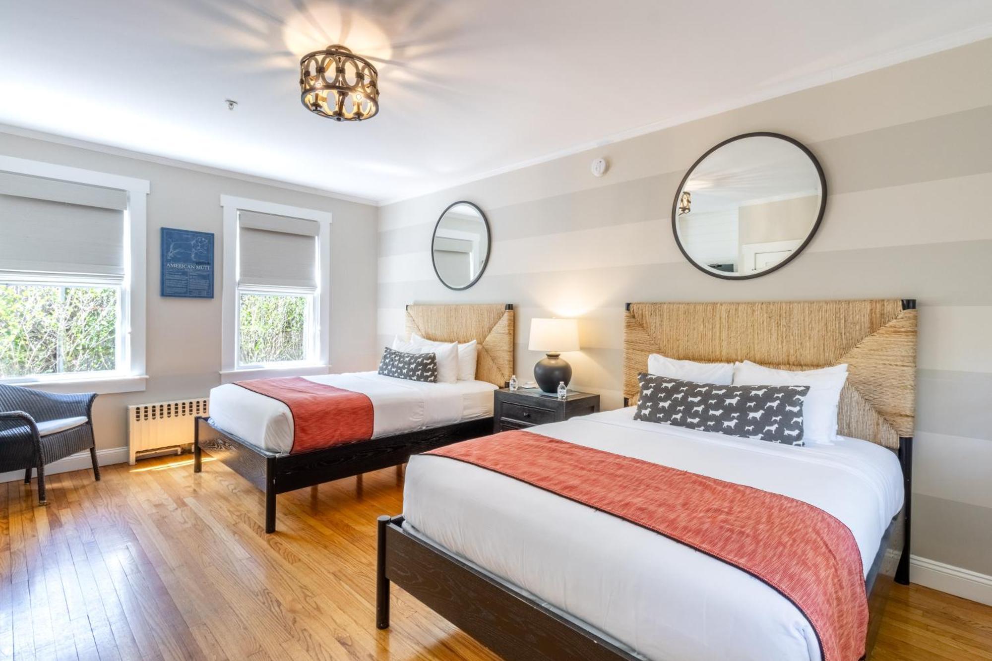Bed and Breakfast Paws On Pelham (Adults Only) à Tour de Tour de Newport Extérieur photo